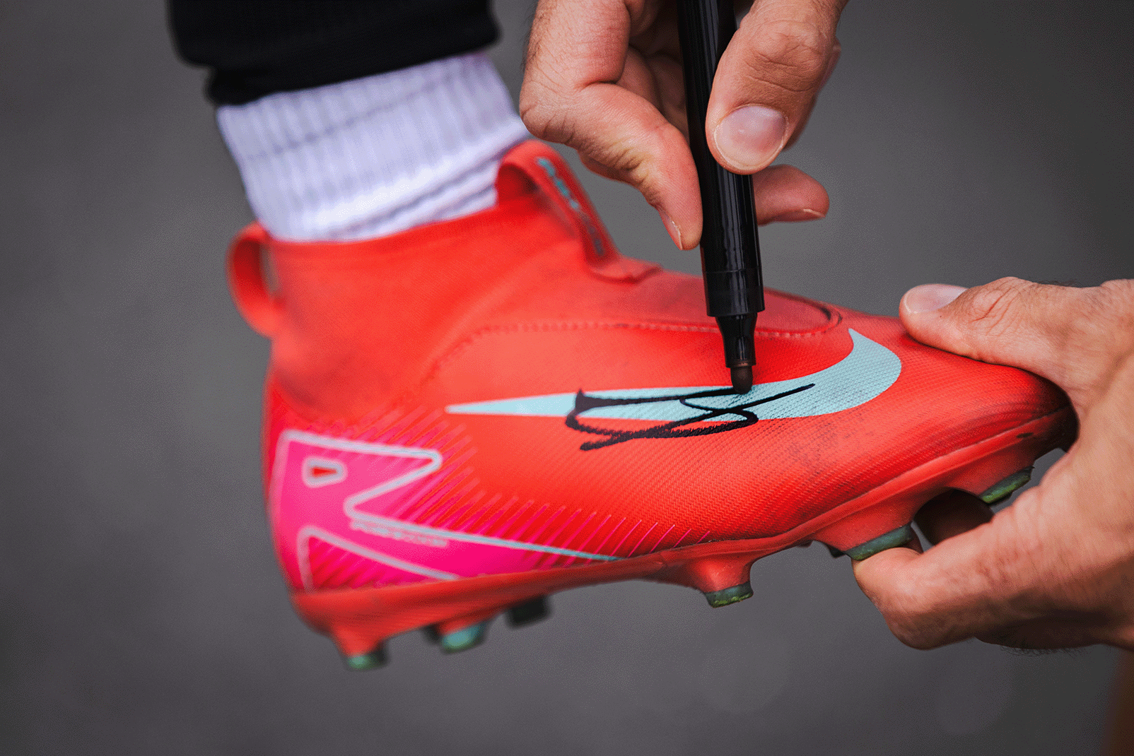 Signierter Fussballschuh